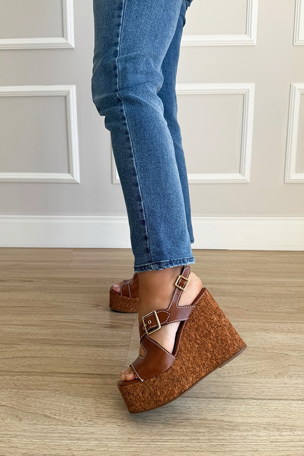 Karol Sandália Plataforma Anabela Caramelo