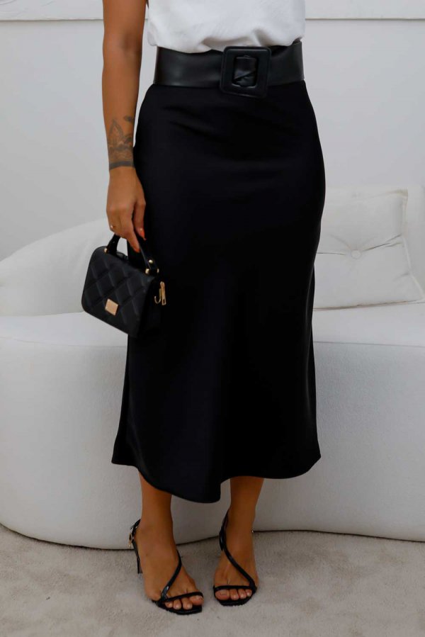 SAIA DE SATIN KARINE PRETO