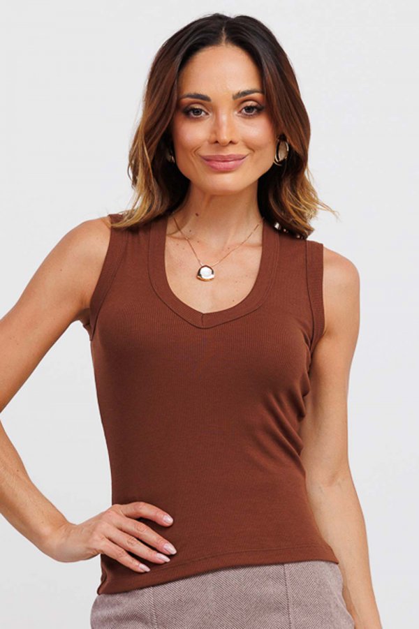 BLUSA REGATA DE RIBANA FEMININA BRIANE MARROM