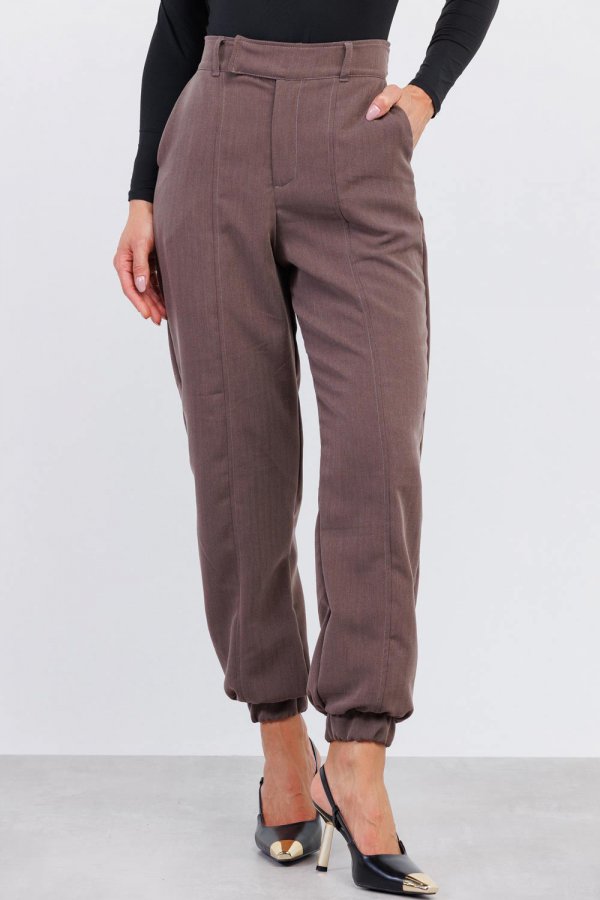 CAL�A FEMININA ALANA MARROM