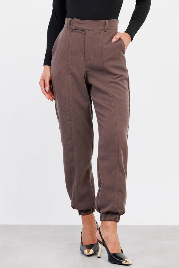 CAL�A FEMININA ALANA MARROM